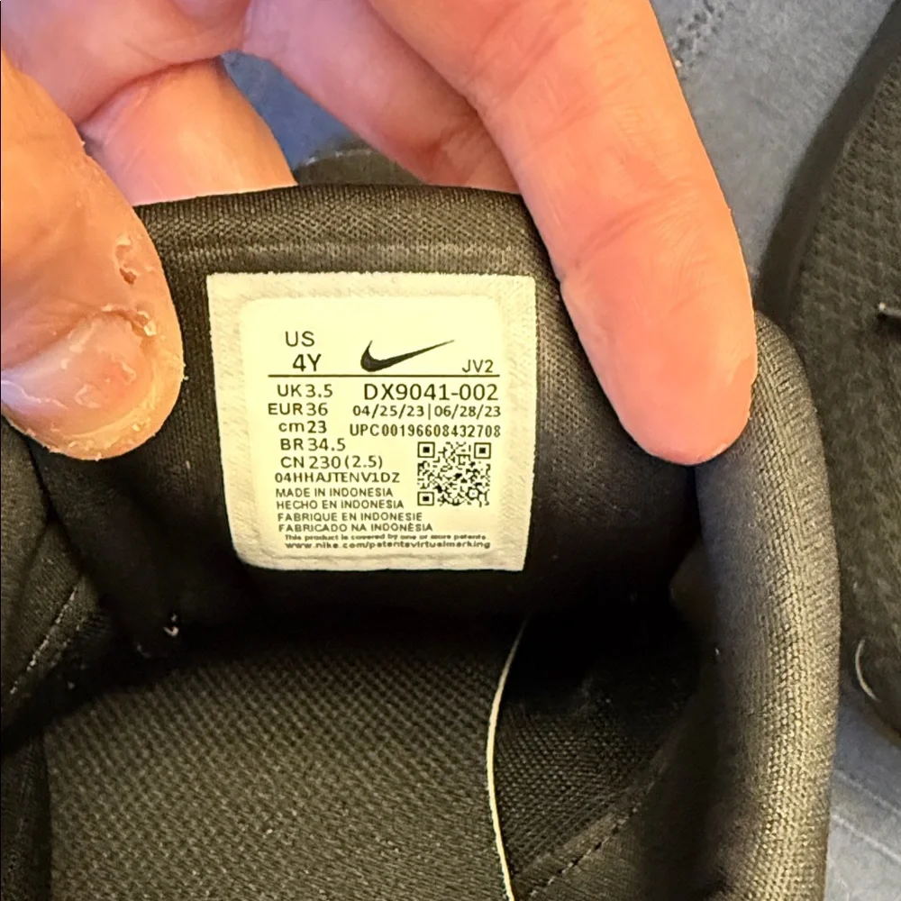 Nike Kid’s Black Running Shoes NWOT